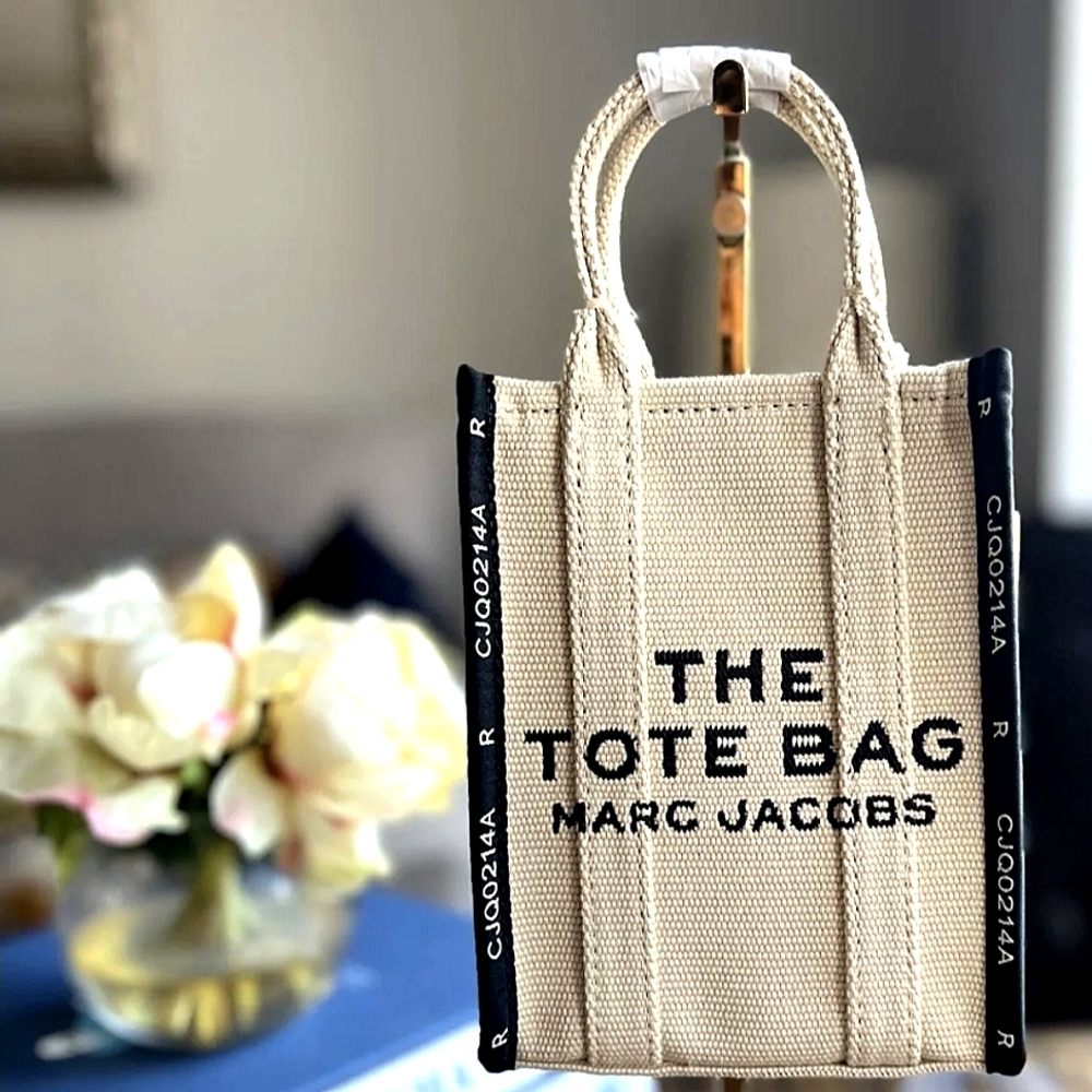 Marc Jacobs Beige Tote Bag